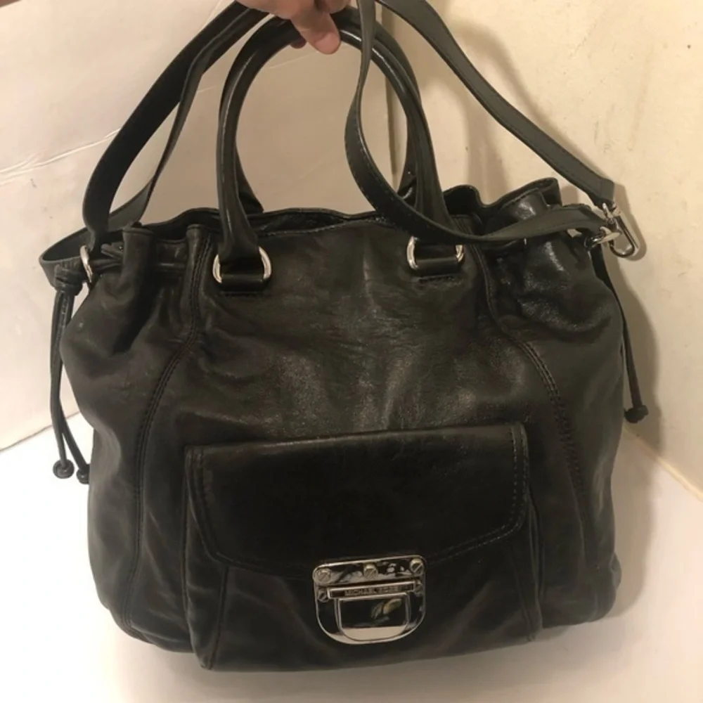 Michael kors black leather two way drawstring bag